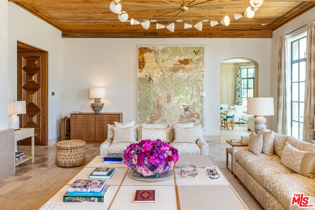 11201 Chalon Road Los Angeles, CA 90077 - Photo 25 of 65