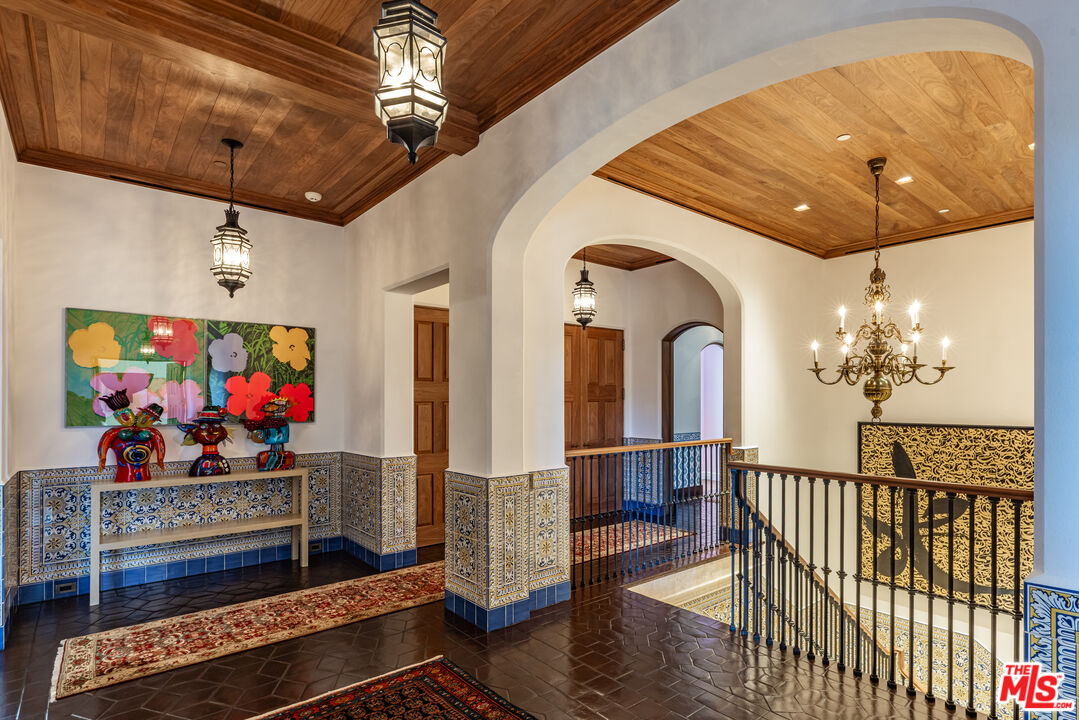 11201 Chalon Road Los Angeles, CA 90077 - Photo 27 of 65