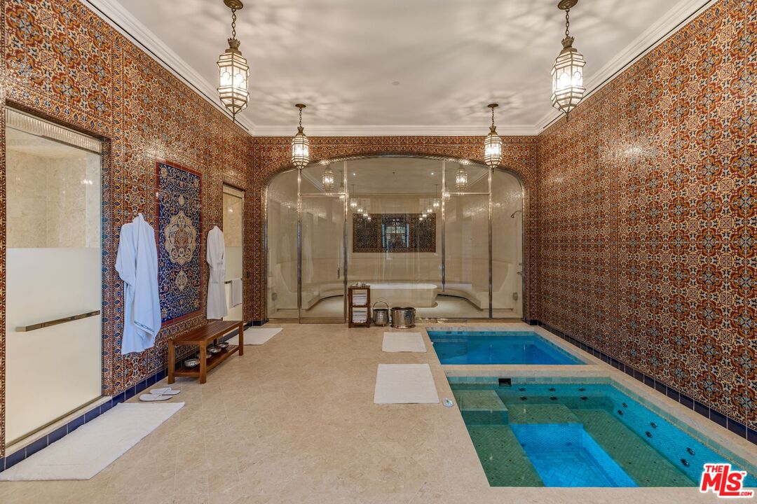 11201 Chalon Road Los Angeles, CA 90077 - Photo 34 of 65