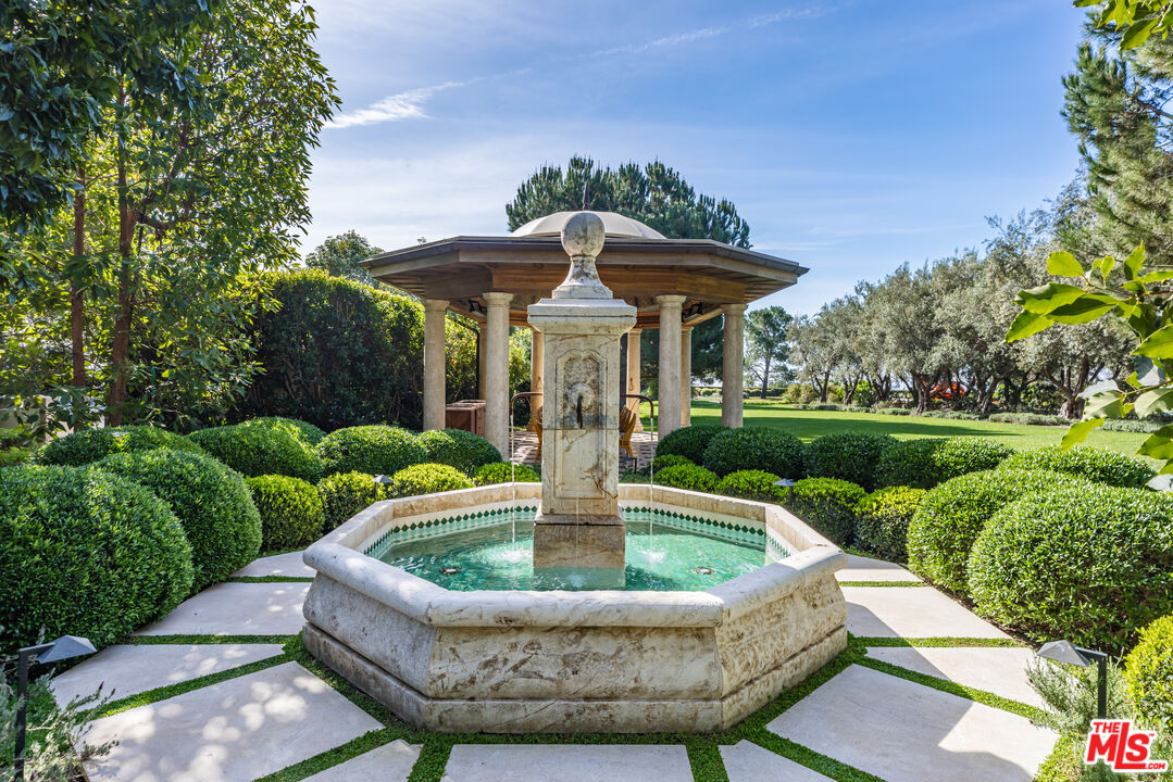 11201 Chalon Road Los Angeles, CA 90077 - Photo 41 of 65