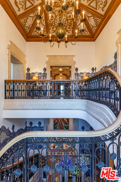 11201 Chalon Road Los Angeles, CA 90077 - Photo 44 of 65