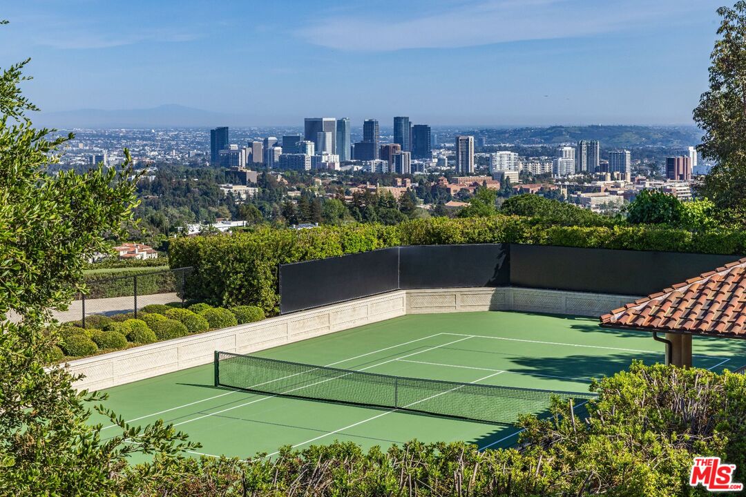 11201 Chalon Road Los Angeles, CA 90077 - Photo 5 of 65