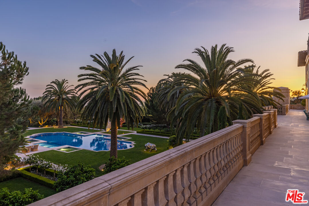11201 Chalon Road Los Angeles, CA 90077 - Photo 53 of 65