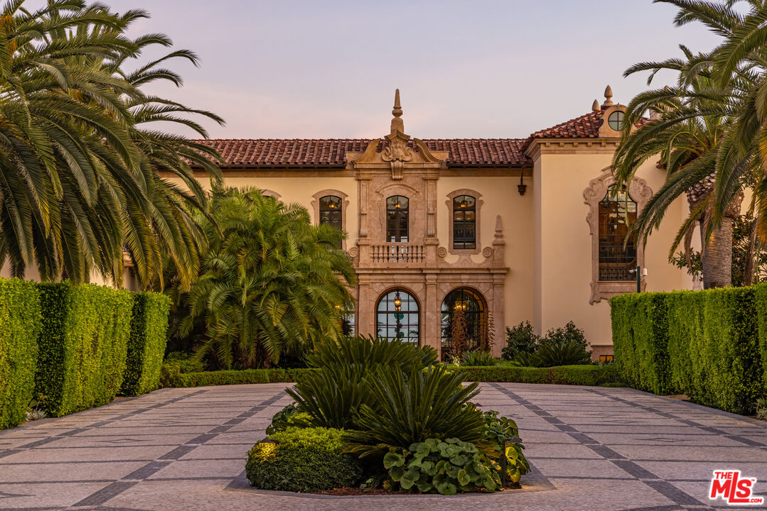 11201 Chalon Road Los Angeles, CA 90077 - Photo 54 of 65
