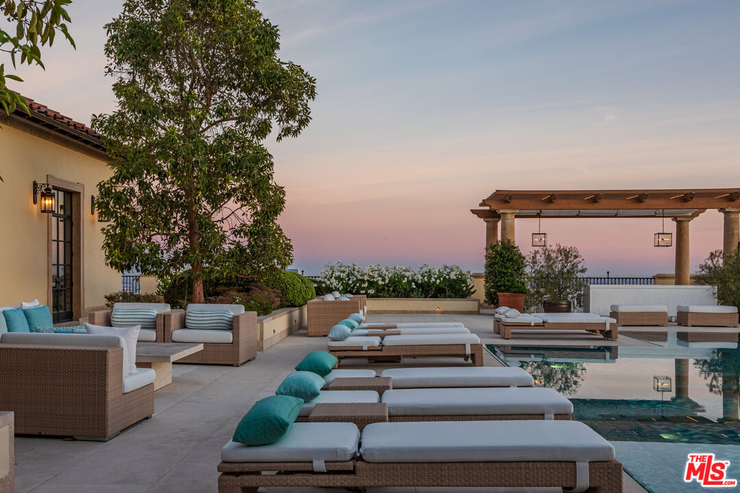 11201 Chalon Road Los Angeles, CA 90077 - Photo 58 of 65