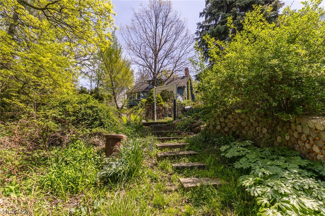 14926 Terrace Road Cleveland, OH 44112 - Photo 30 of 35