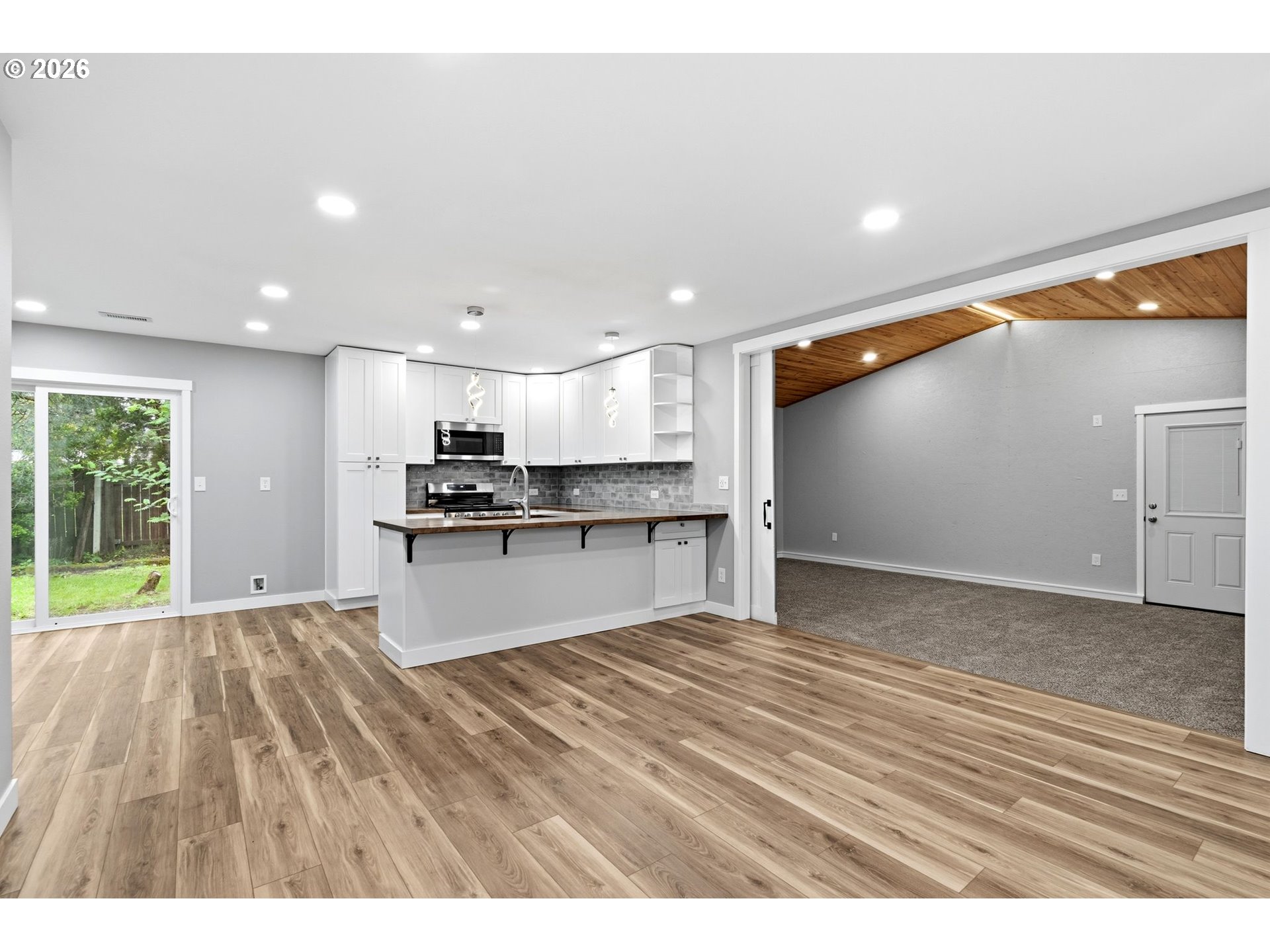 9811 Northeast Covington Road Vancouver, WA 98662 - Photo 5 of 27