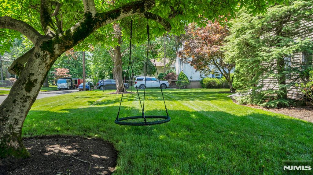 26 Devonshire Road Cresskill, NJ 07626 - Photo 41 of 47