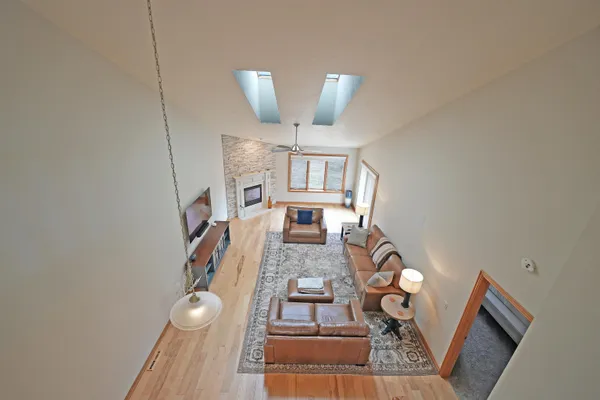 $419,900 | 1064 Coronado Court, Hobart, WI 54155