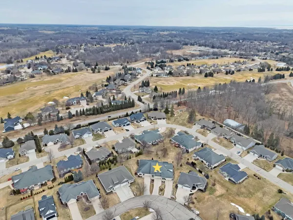 $419,900 | 1064 Coronado Court, Hobart, WI 54155