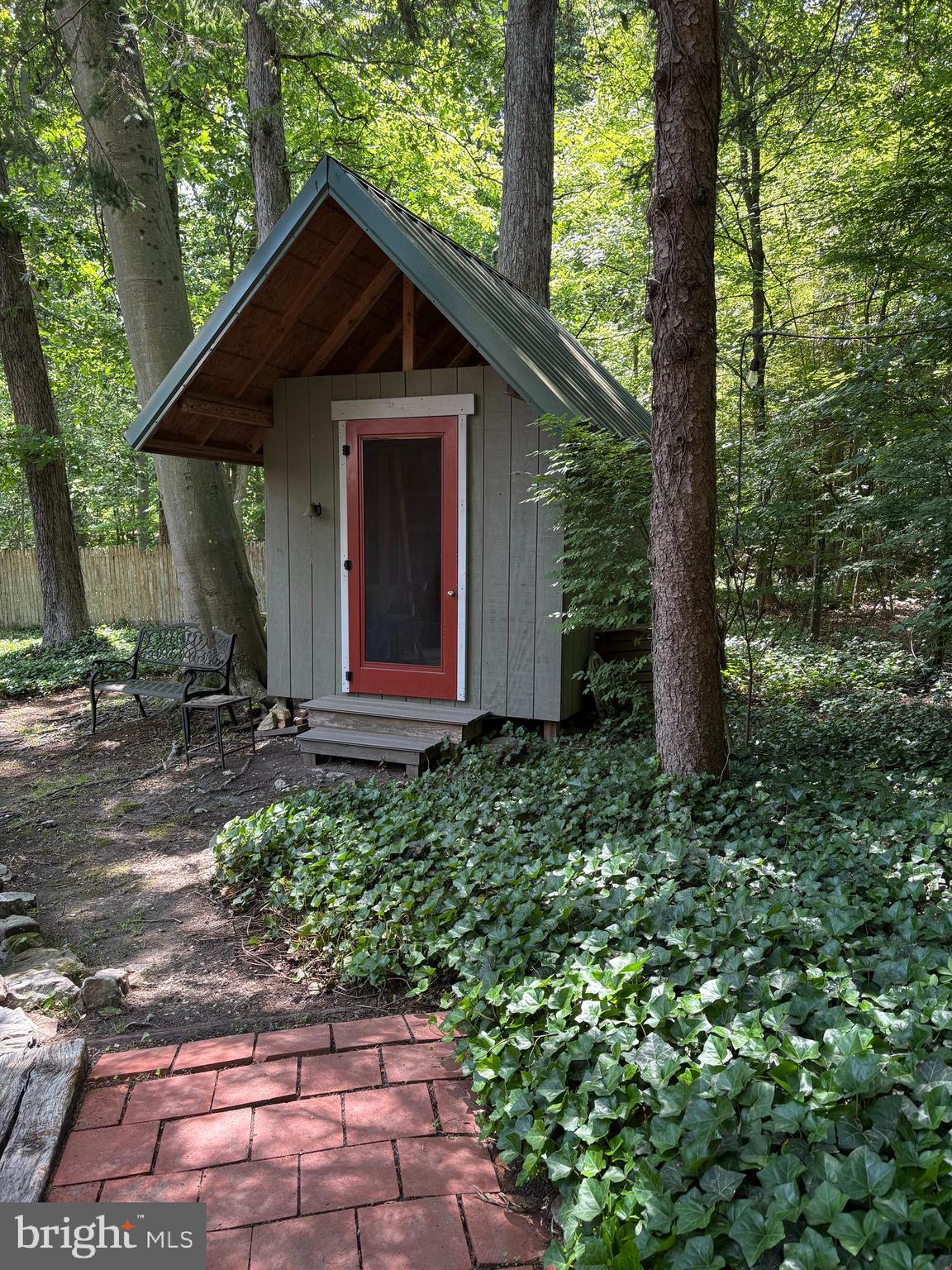 512 Conestoga Road Malvern, PA 19355 - Photo 15 of 33 Potting shed or Playhouse