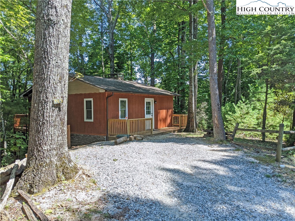 584 Horseshoe Ridge Road East Deep Gap, NC 28618 - Photo 1 of 20