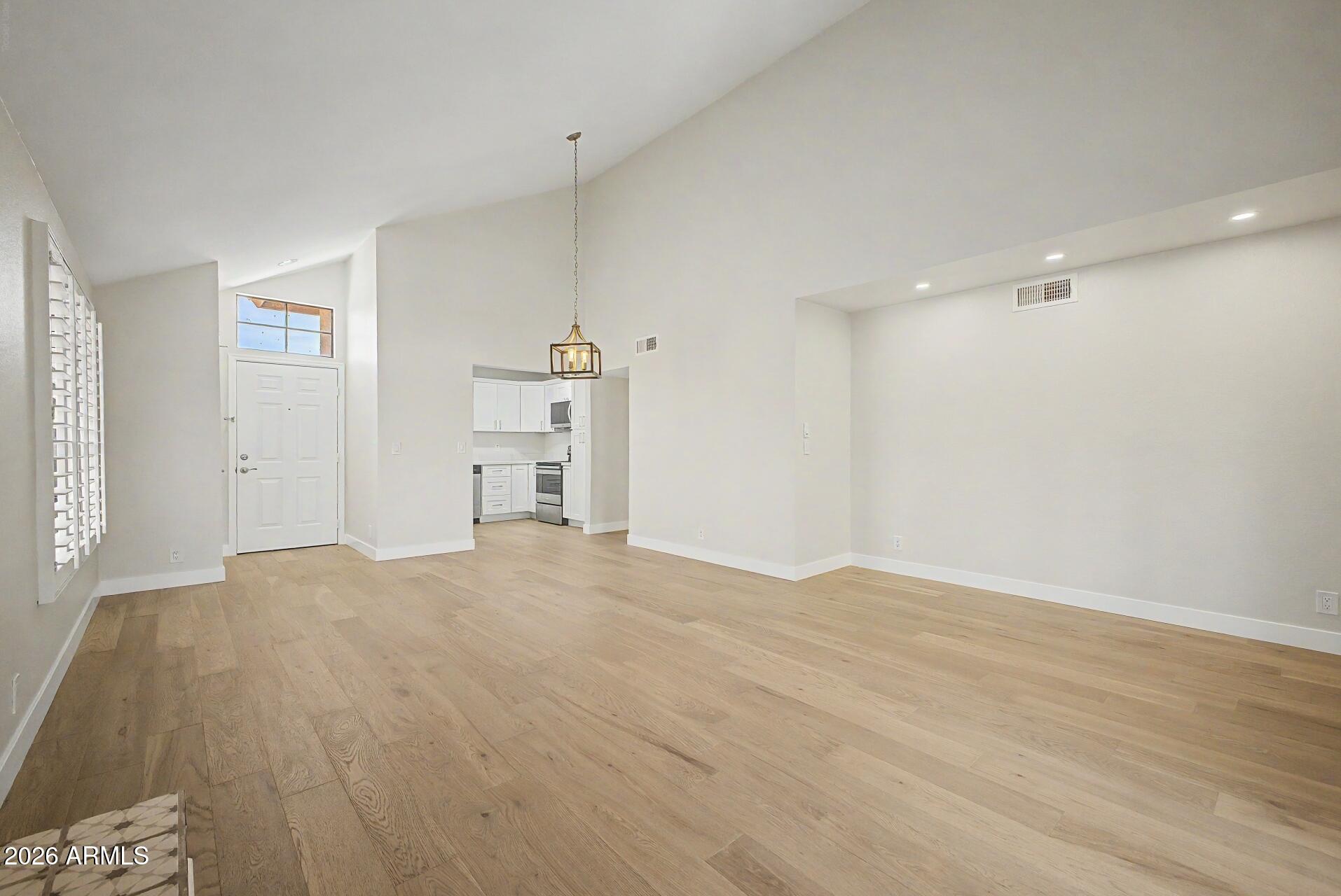 8700 East Mountain View Road, Unit 2059 Scottsdale, AZ 85258 - Photo 5 of 32 06 - Mountain View 8700
