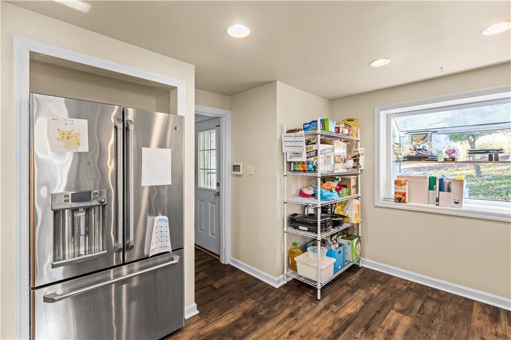 1306 Morrow Road Pittsburgh, PA 15241 - Photo 11 of 20 Gallery Image 11