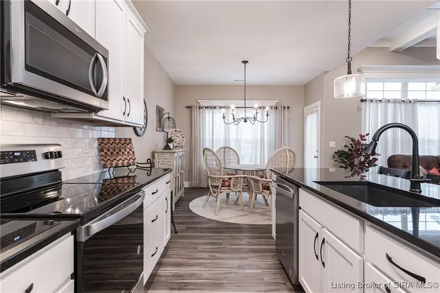 $319,999 | 4834 Ashbury Drive, New Albany, IN 47150