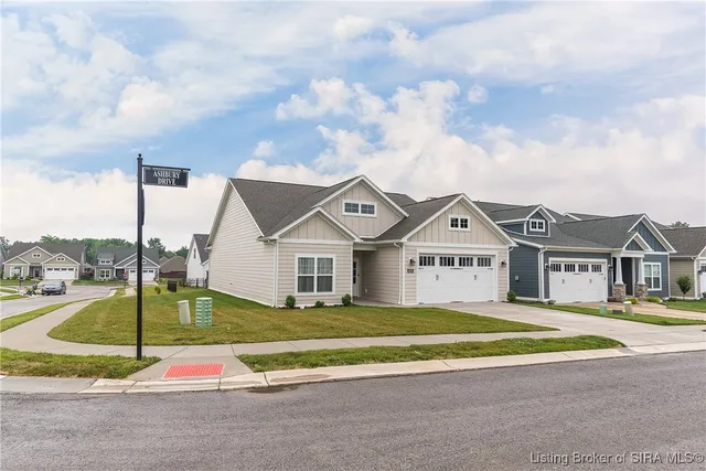 $319,999 | 4834 Ashbury Drive, New Albany, IN 47150