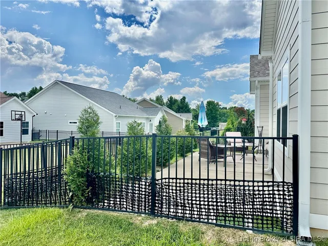 $319,999 | 4834 Ashbury Drive, New Albany, IN 47150