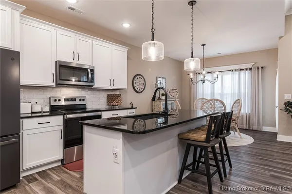 $319,999 | 4834 Ashbury Drive, New Albany, IN 47150