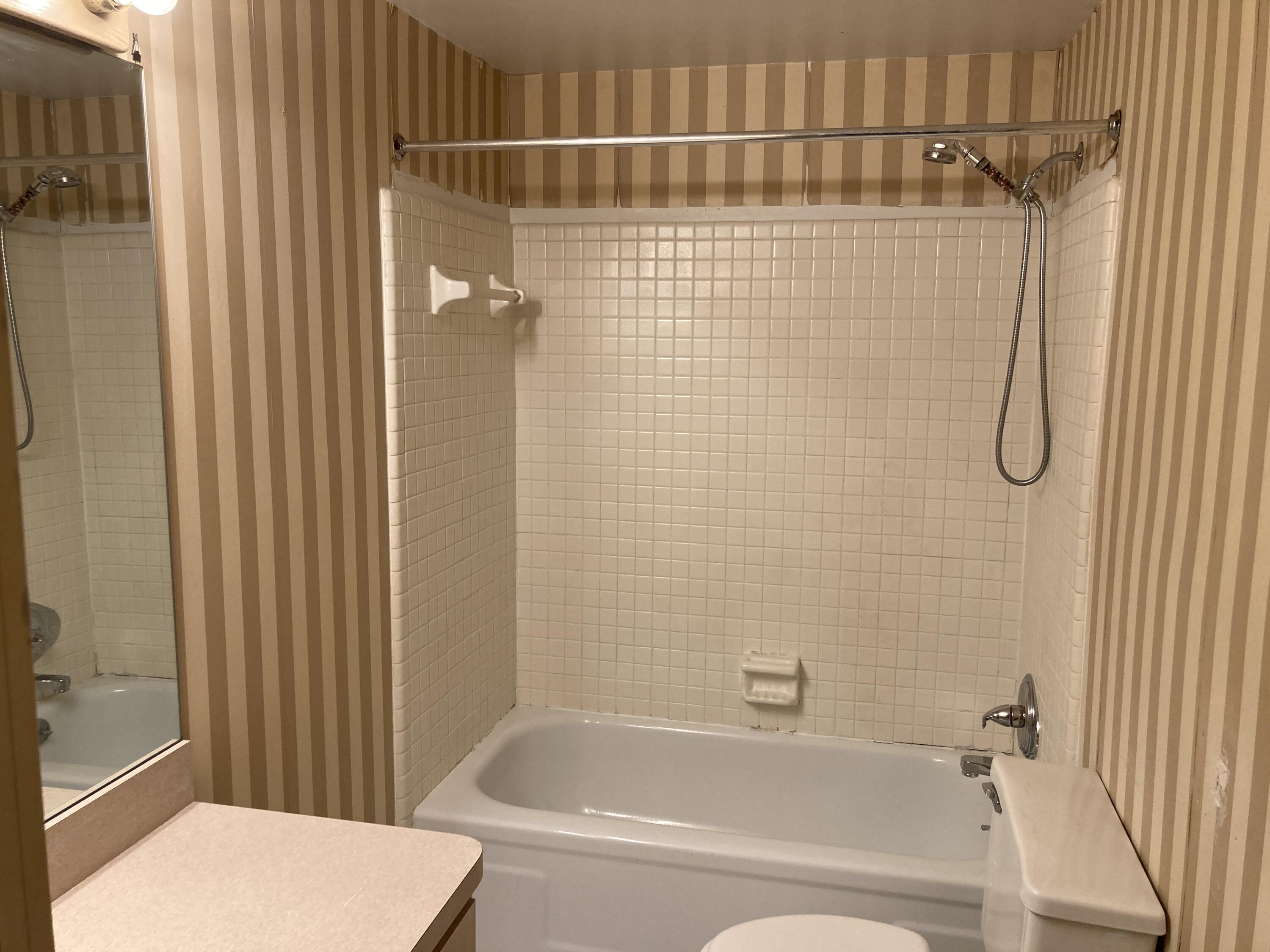 5065 Crooks Road, Unit 49 Royal Oak, MI 48073 - Photo 12 of 22 IMG_6432