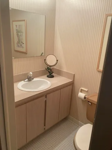 $135,000 | 5065 Crooks Road, Unit 49, Royal Oak, MI 48073