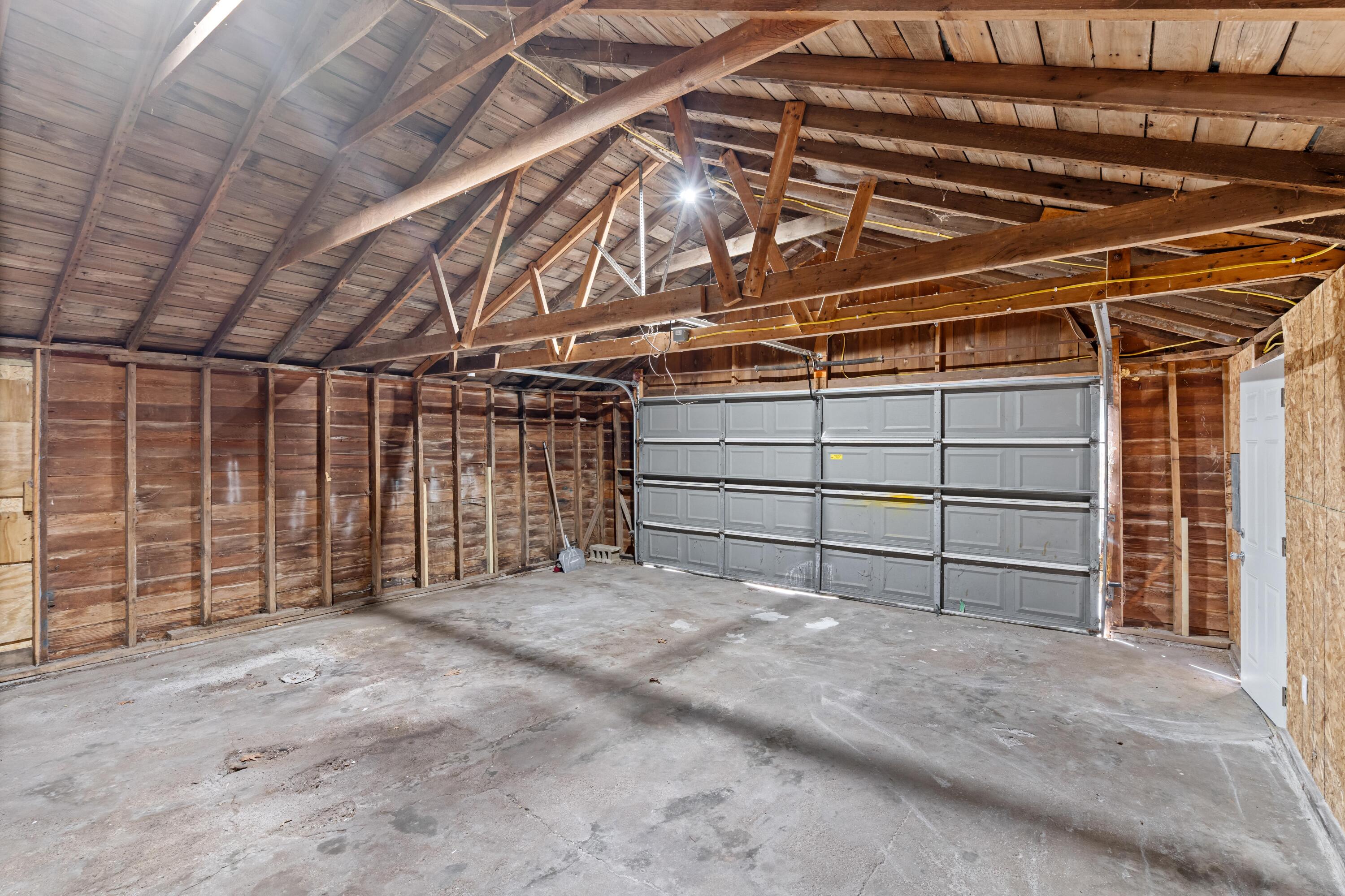 31730 Brandywine Road Gobles, MI 49055 - Photo 33 of 38 Garage Interior