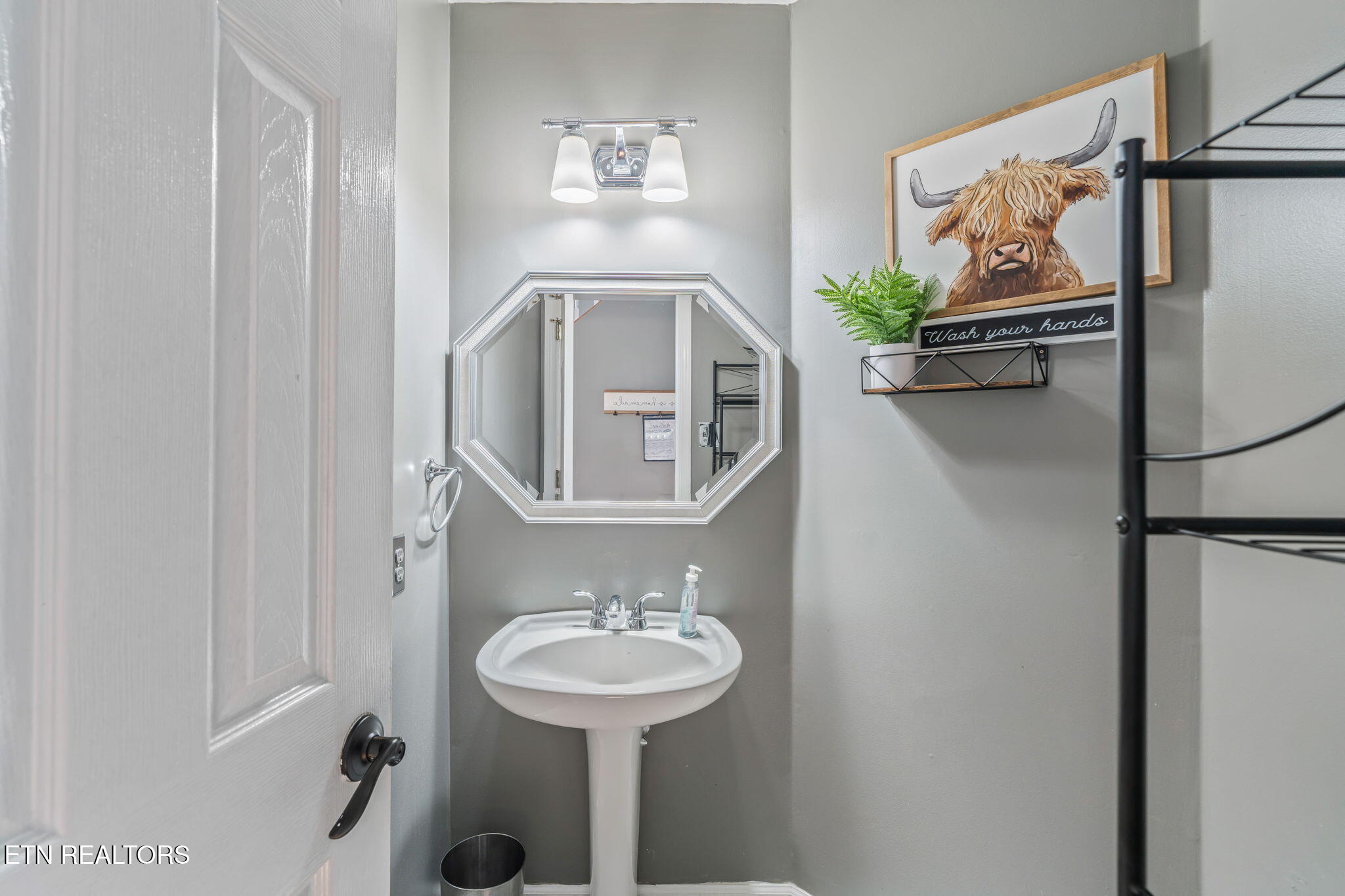 7012 Westerly Winds Road Knoxville, TN 37931 - Photo 19 of 39 23-web-or-mls-7012 Westerly Winds Road-1