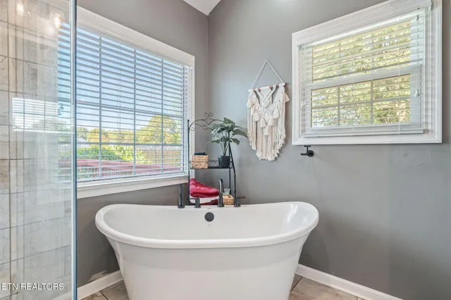 $484,900 | 7012 Westerly Winds Road, Knoxville, TN 37931