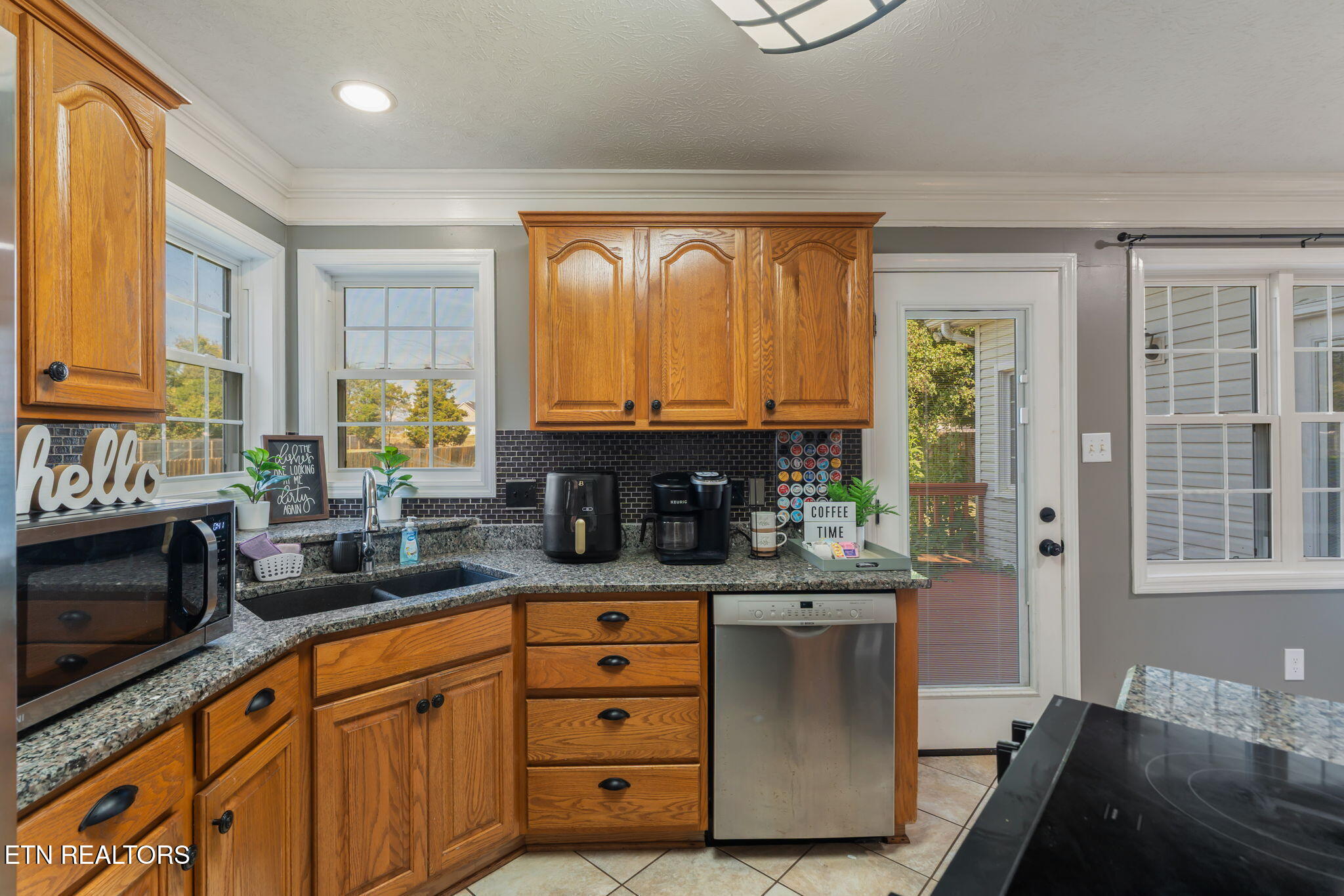 7012 Westerly Winds Road Knoxville, TN 37931 - Photo 9 of 39 13-web-or-mls-7012 Westerly Winds Road-5