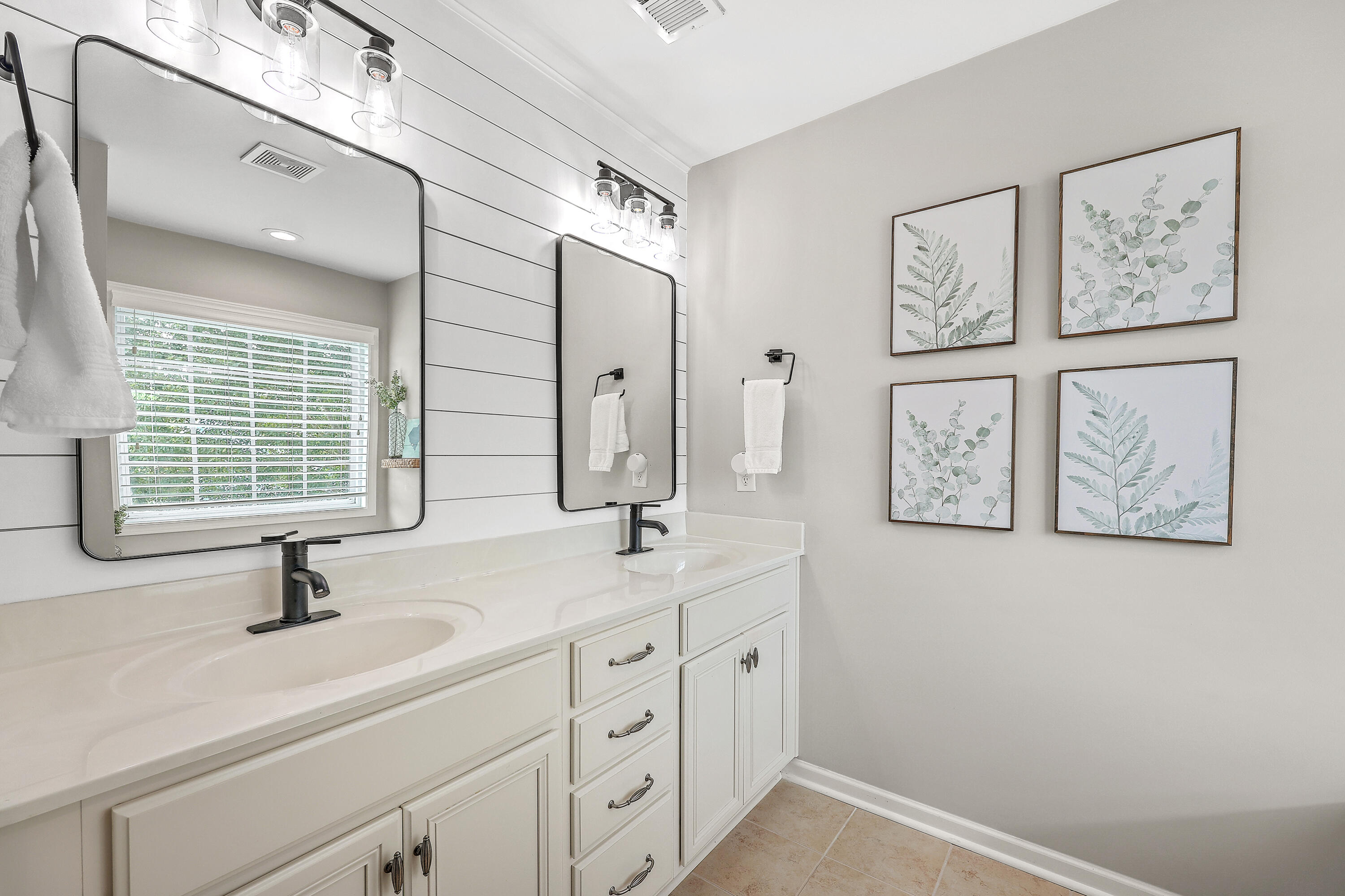 445 Nelliefield Trail Wando, SC 29492 - Photo 13 of 29 ZYN_2806_07_08_09_10_11_12