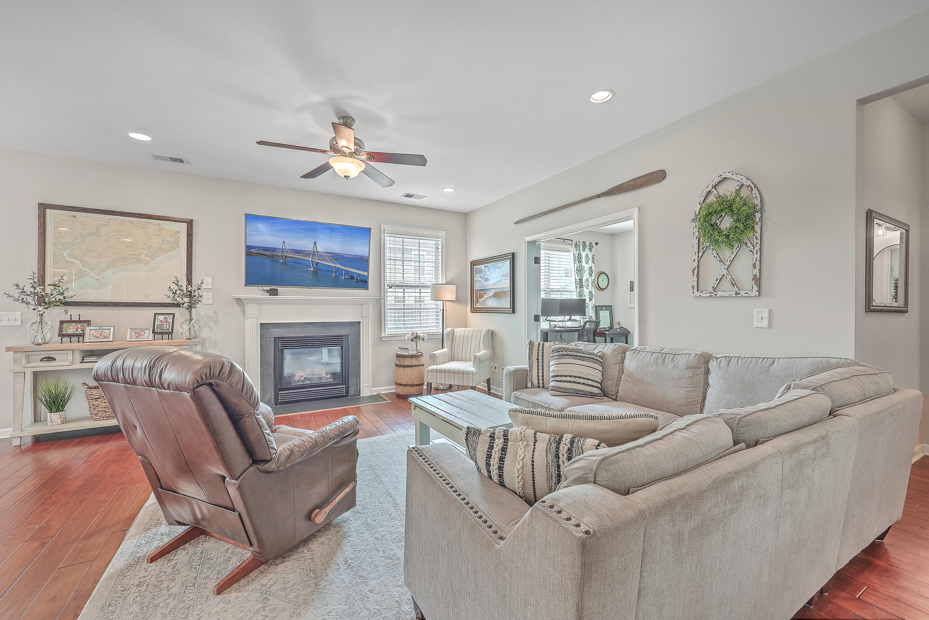 445 Nelliefield Trail Wando, SC 29492 - Photo 4 of 29 ZYN_2701_2_3_4_5_6_7