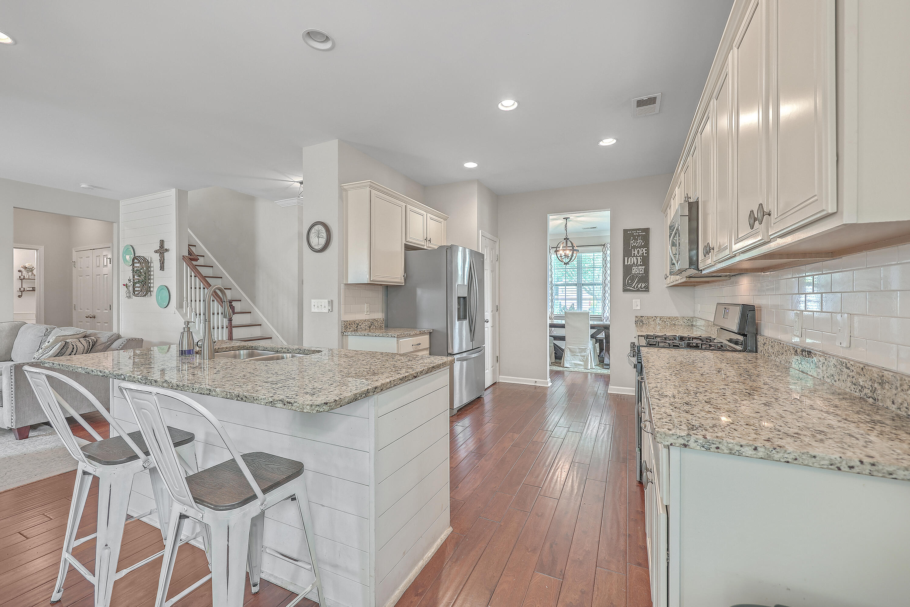 445 Nelliefield Trail Wando, SC 29492 - Photo 8 of 29 ZYN_2743_4_5_6_7_8_9