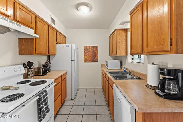 $1,600 | 540 South West Road, Unit 25, Wickenburg, AZ 85390