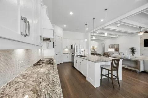 $915,000 | 8113 Isle Of Skye, The Colony, TX 75056