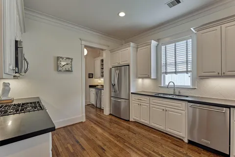 $595,000 | 7 Bowers Pine Court, Spring, TX 77389