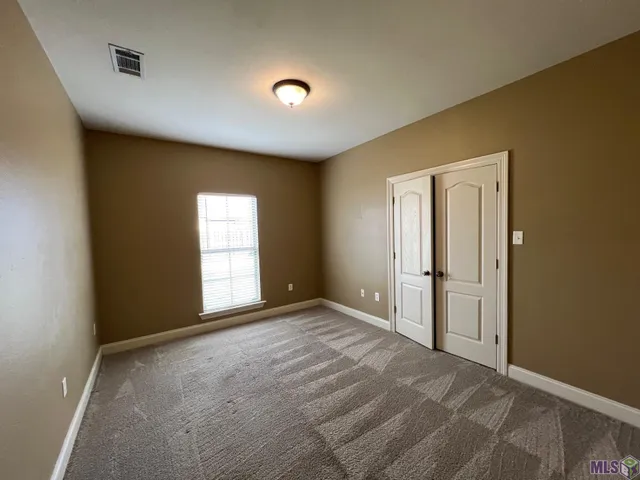 $2,300 | 6400 Pelican Crossing Drive, Gonzales, LA 70737