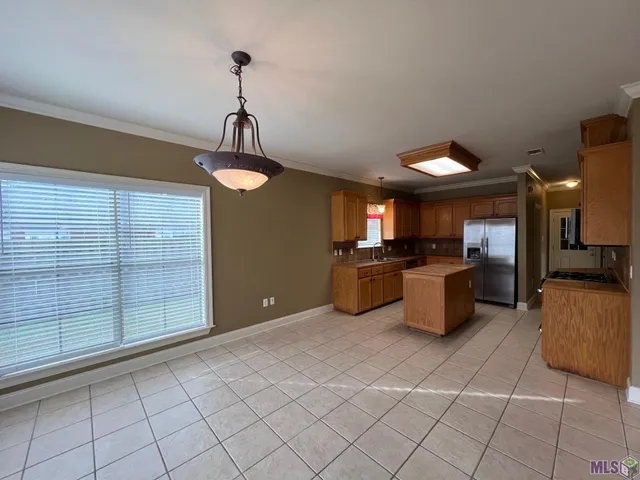 $2,300 | 6400 Pelican Crossing Drive, Gonzales, LA 70737