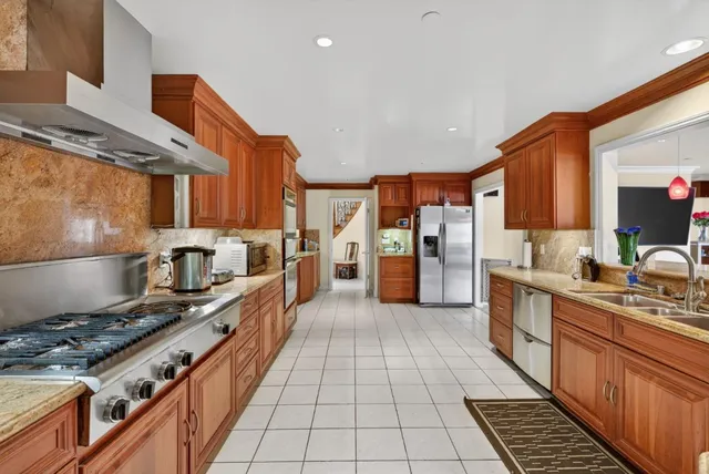 $5,999,000 | 746 Jacaranda Circle, Hillsborough, CA 94010