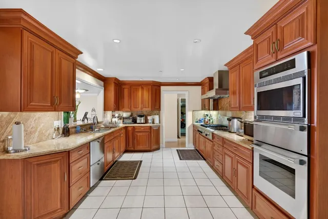 $5,999,000 | 746 Jacaranda Circle, Hillsborough, CA 94010