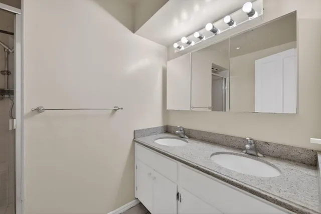 $5,999,000 | 746 Jacaranda Circle, Hillsborough, CA 94010