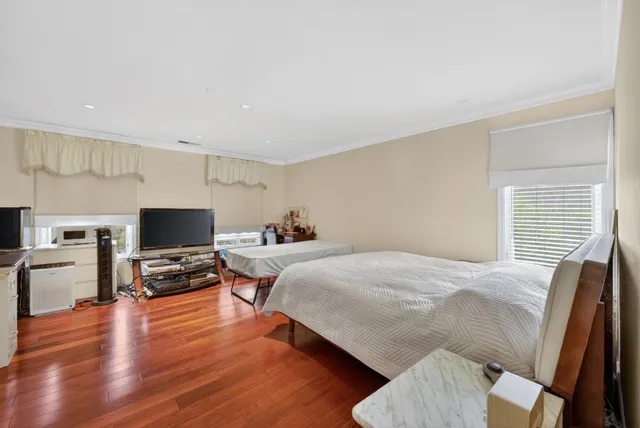 $5,999,000 | 746 Jacaranda Circle, Hillsborough, CA 94010