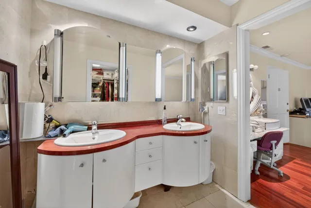 $5,999,000 | 746 Jacaranda Circle, Hillsborough, CA 94010