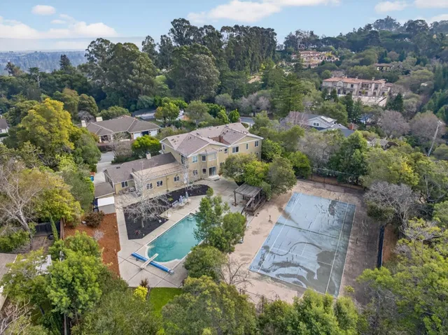 $5,999,000 | 746 Jacaranda Circle, Hillsborough, CA 94010