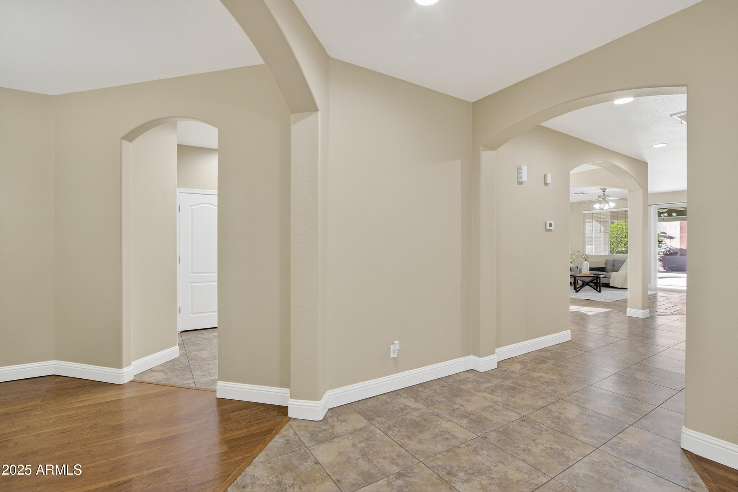 17368 West Red Bird Road Surprise, AZ 85387 - Photo 14 of 82 10_022_064_agent_ossurp