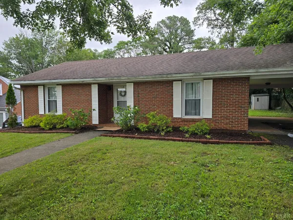 $279,900 | 512 Westview Avenue, Bedford, VA 24523