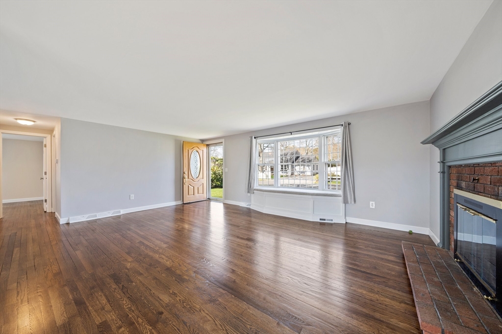 42 Colburne Path Yarmouth, MA 02673 - Photo 11 of 38 Gallery Image 11
