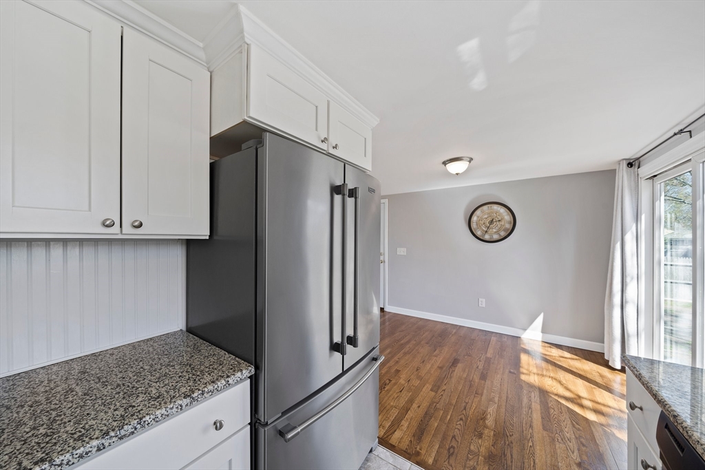 42 Colburne Path Yarmouth, MA 02673 - Photo 6 of 38 Gallery Image 6