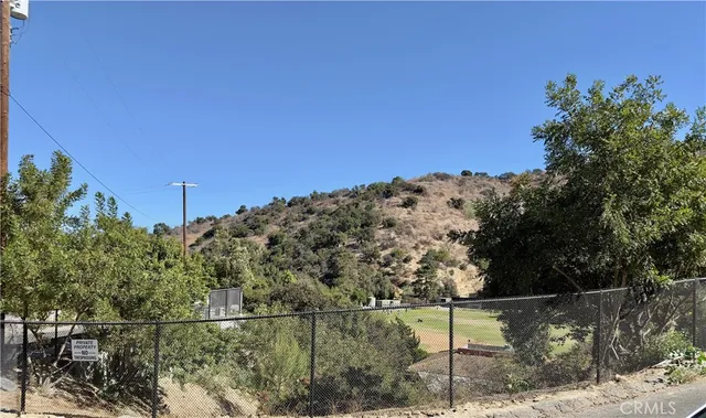 $299,900 | 3747 Camino De La Cumbre, Sherman Oaks, CA 91423