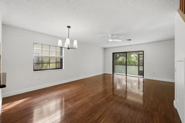 $2,850 | 454 Westree Lane, Plantation, FL 33324