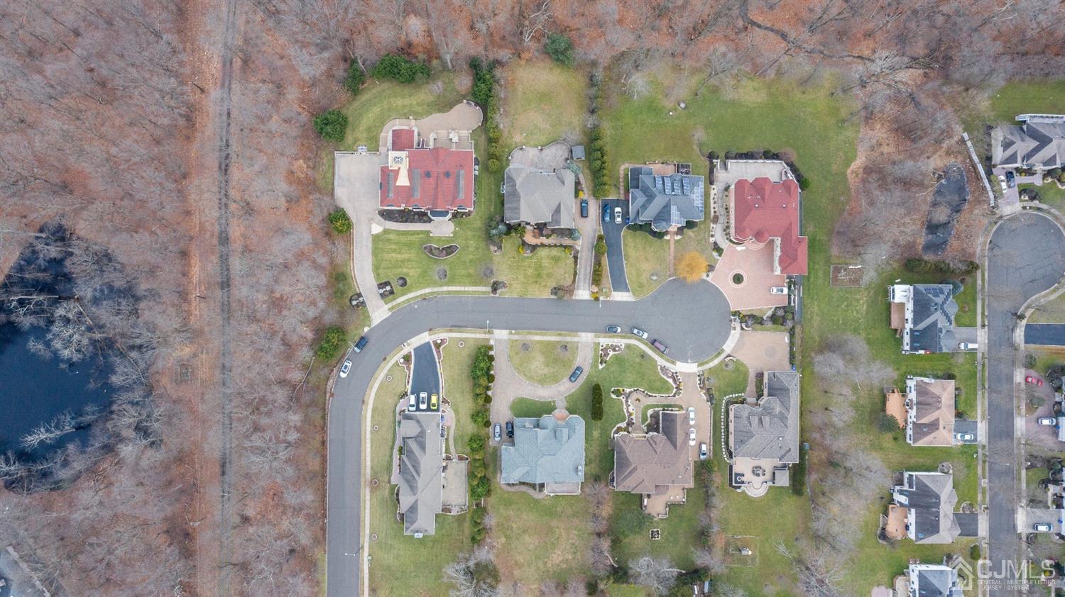 8 Madden Court Edison, NJ 08820 - Photo 3 of 75