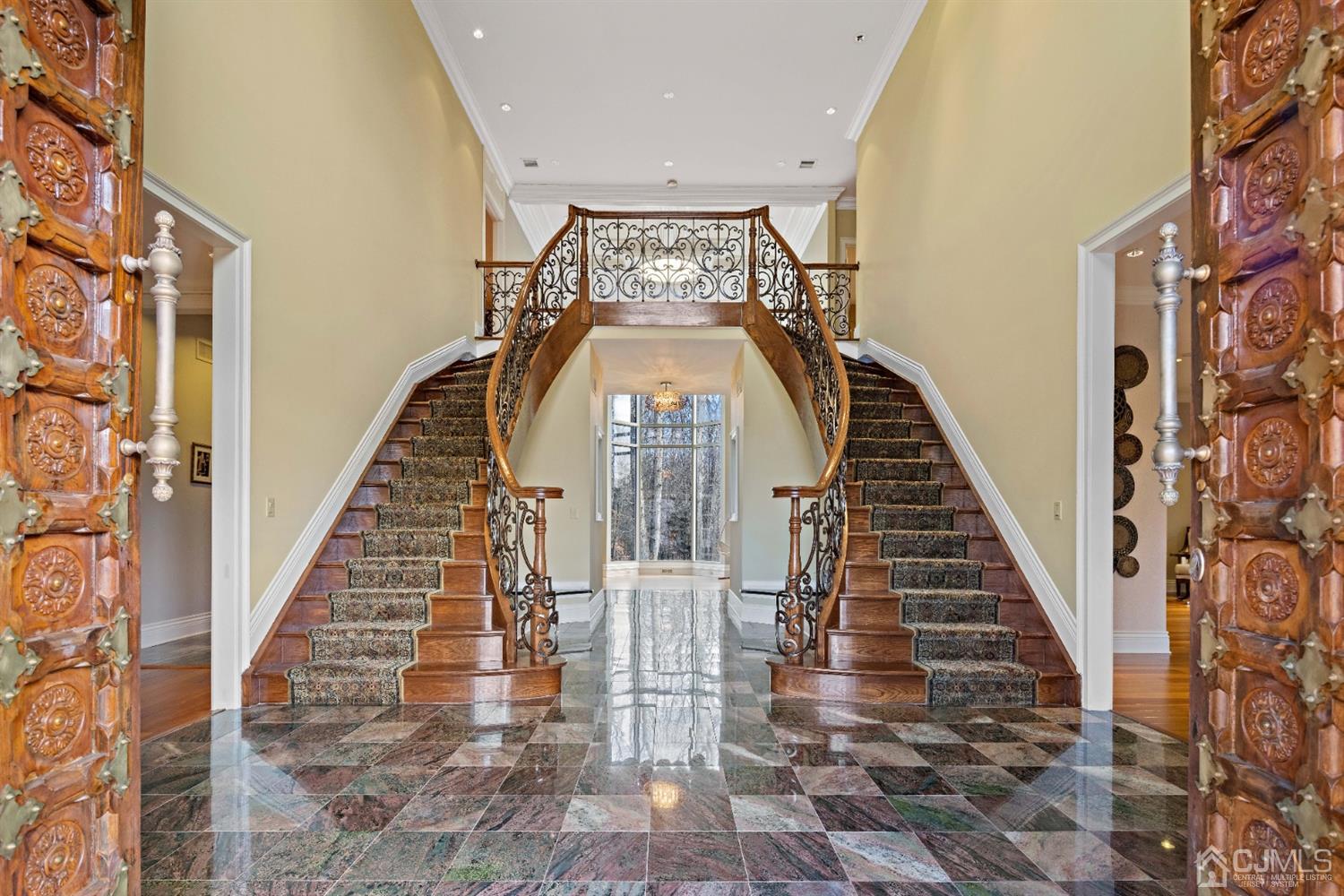 8 Madden Court Edison, NJ 08820 - Photo 32 of 75 a view of entryway